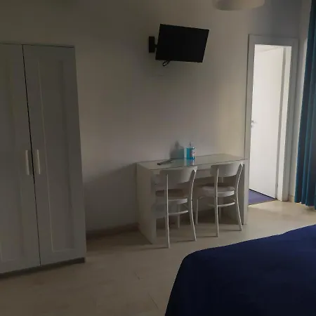 Barnet House Lamezia * لاميزيا تيرمي
