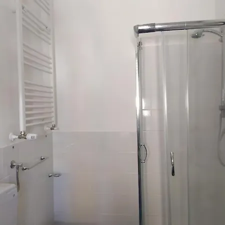 Barnet House Lamezia