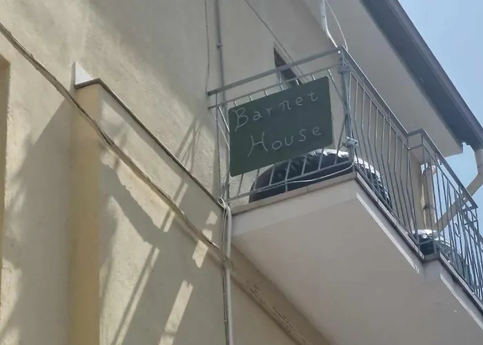 Barnet House Lamezia למזיה טרמה